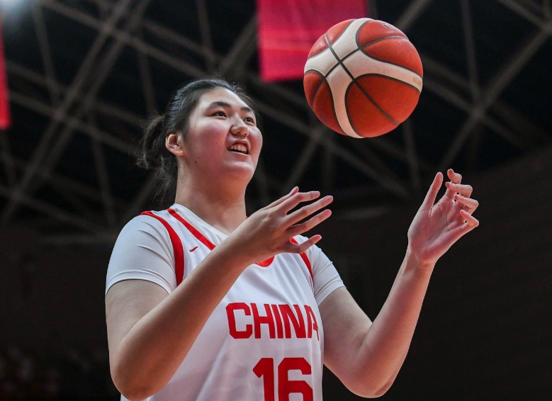 bob半岛体育登录入口-FIBA世预赛新星榜：中国女篮仅张子宇入选 超2米2身高太独特